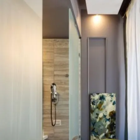 Hotel Stendhal Luxury Suites 4*