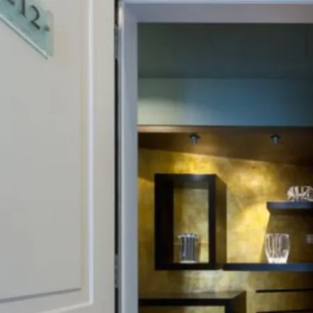 Stendhal Luxury Suites