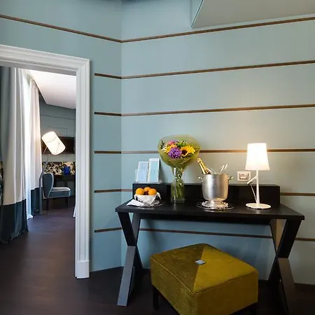 Stendhal Luxury Suites 4*