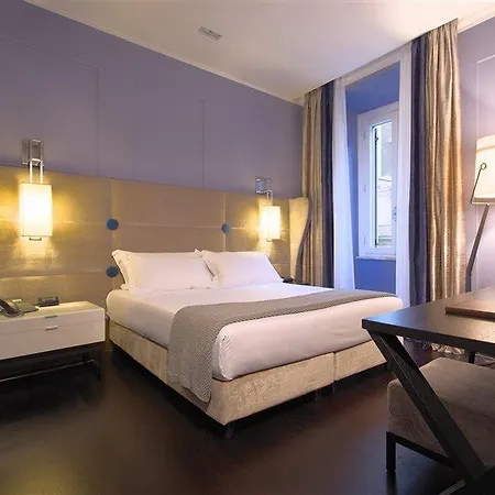 מלון Stendhal Luxury 4*