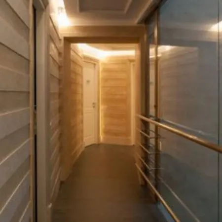 מלון Stendhal Luxury 4*