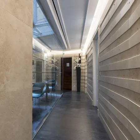 Stendhal Luxury Suites 4*