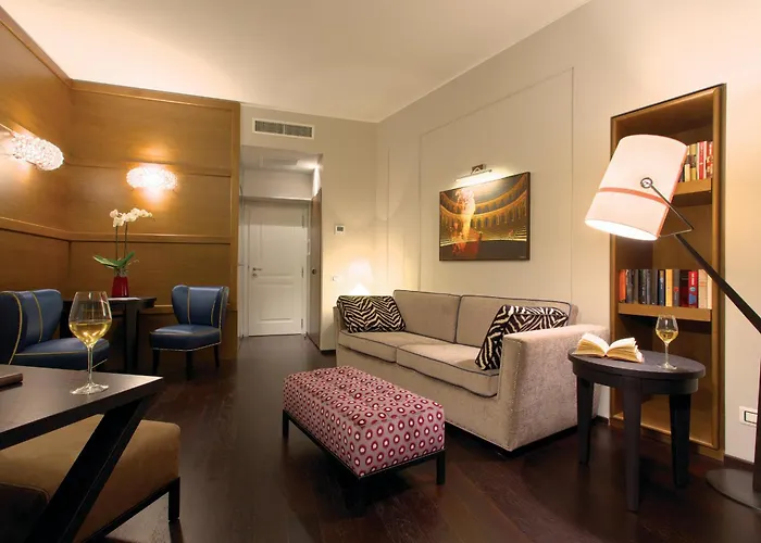 Stendhal Luxury Suites Hotel 4*