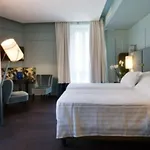 Stendhal Luxury