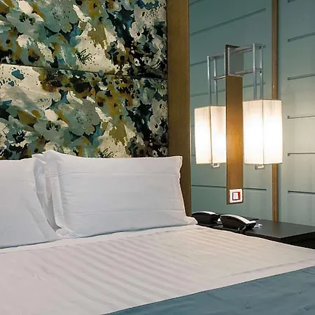 Stendhal Luxury