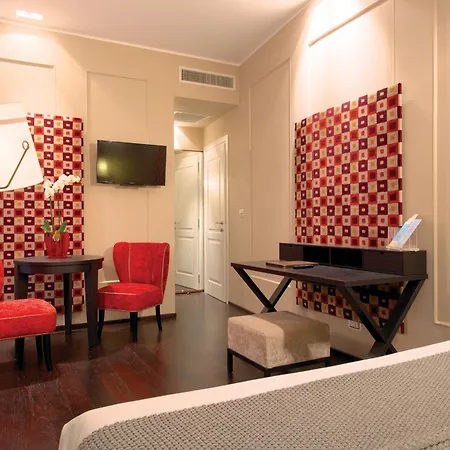 Stendhal Luxury