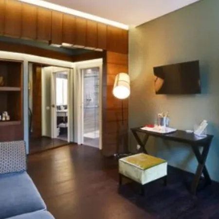 Hotel Stendhal Luxury Suites 4*