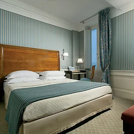 Stendhal Luxury Suites 4*
