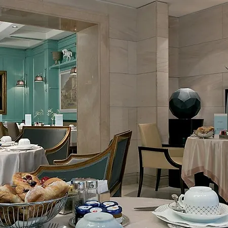 Stendhal Luxury Suites 4* Rome