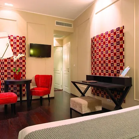 Stendhal Luxury Suites