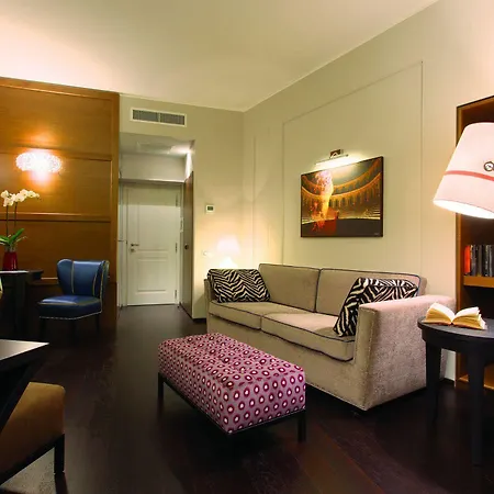 Stendhal Luxury Suites Hotel 4*