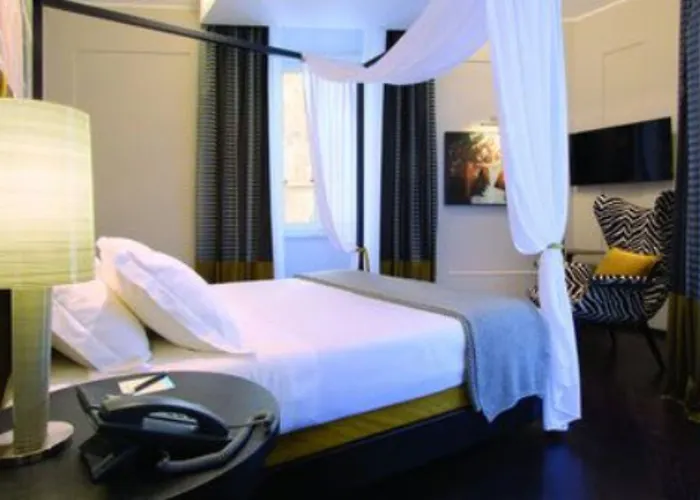 Stendhal Luxury Suites